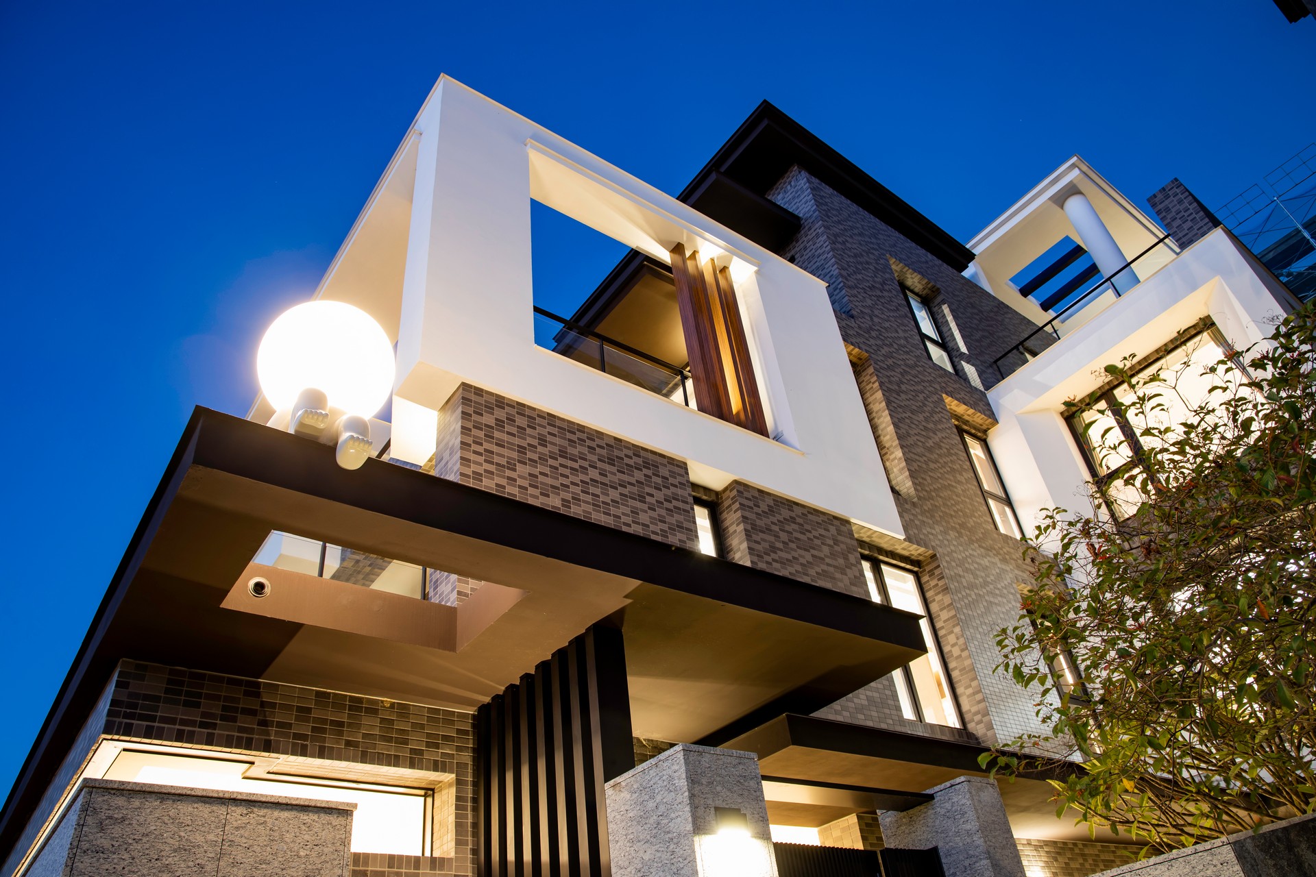 震大開眉<br>綠建築 國家建築卓越獎